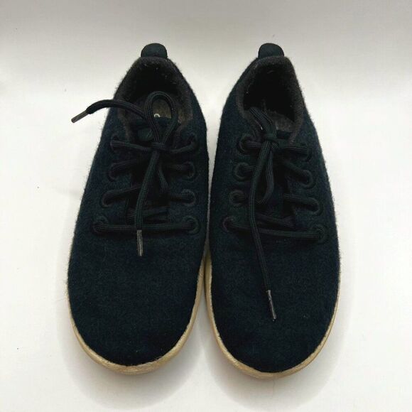 Allbirds Smallbirds Black Wool Runners Size 1 - Picture 1 of 6